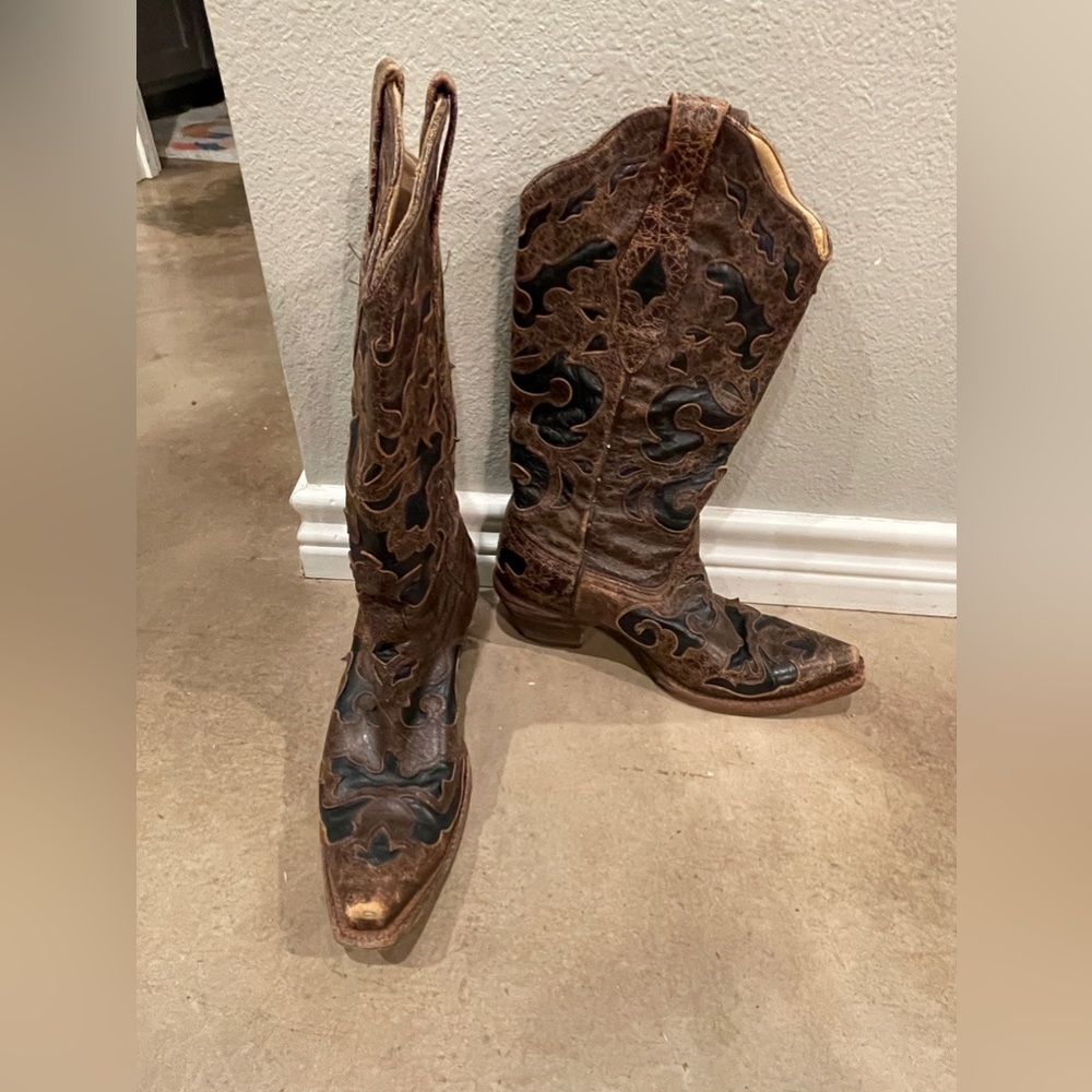 Women’s corral boots
